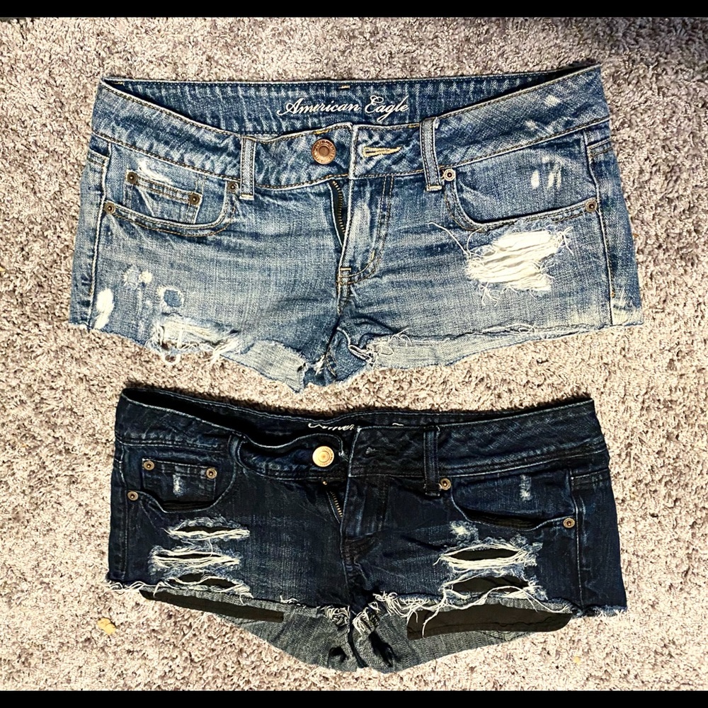 2 Women’s American Eagle Shorts